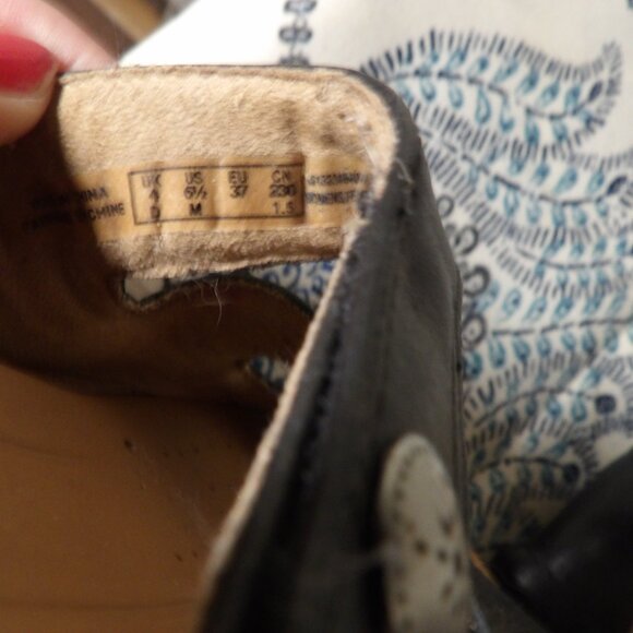 Unstructured By Clarks Leather Slide Sz 6.5M - Picture 5 of 5